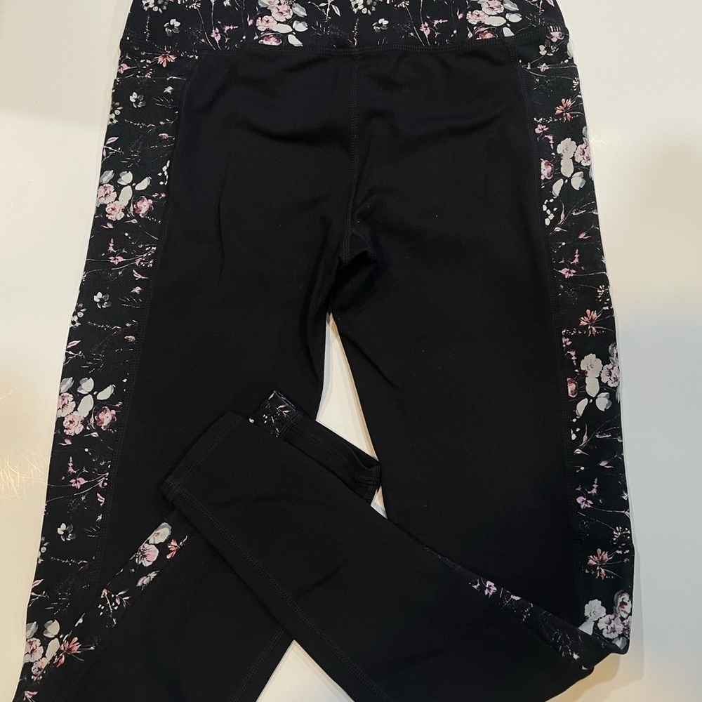 Floral Black Kids Leggings - Picture 3 of 3